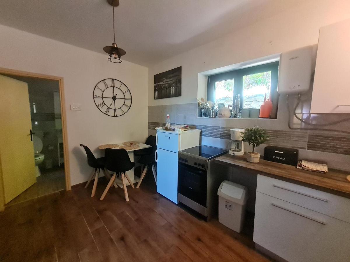 Apartment Sunshine 木洛希尼 外观 照片